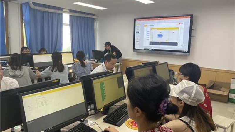 教材的编写质量直接影响到学习效果。选择教材时，可以参考以下标准：